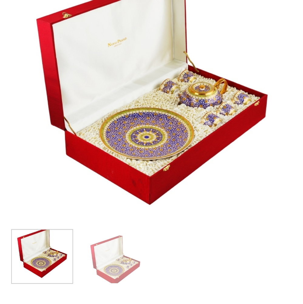 Narai Phand porcelain tea set